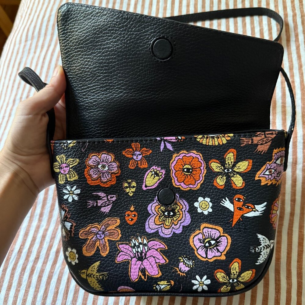 Bruno Mini Cross Body Bag - Vintage Bloom Design (Min & Mon) - Picture 2 of 5